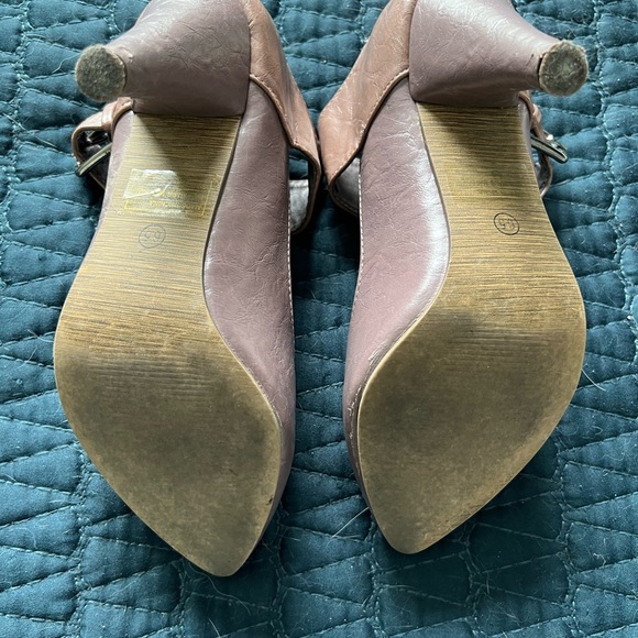 Novella Mauve Heels - Picture 8 of 8